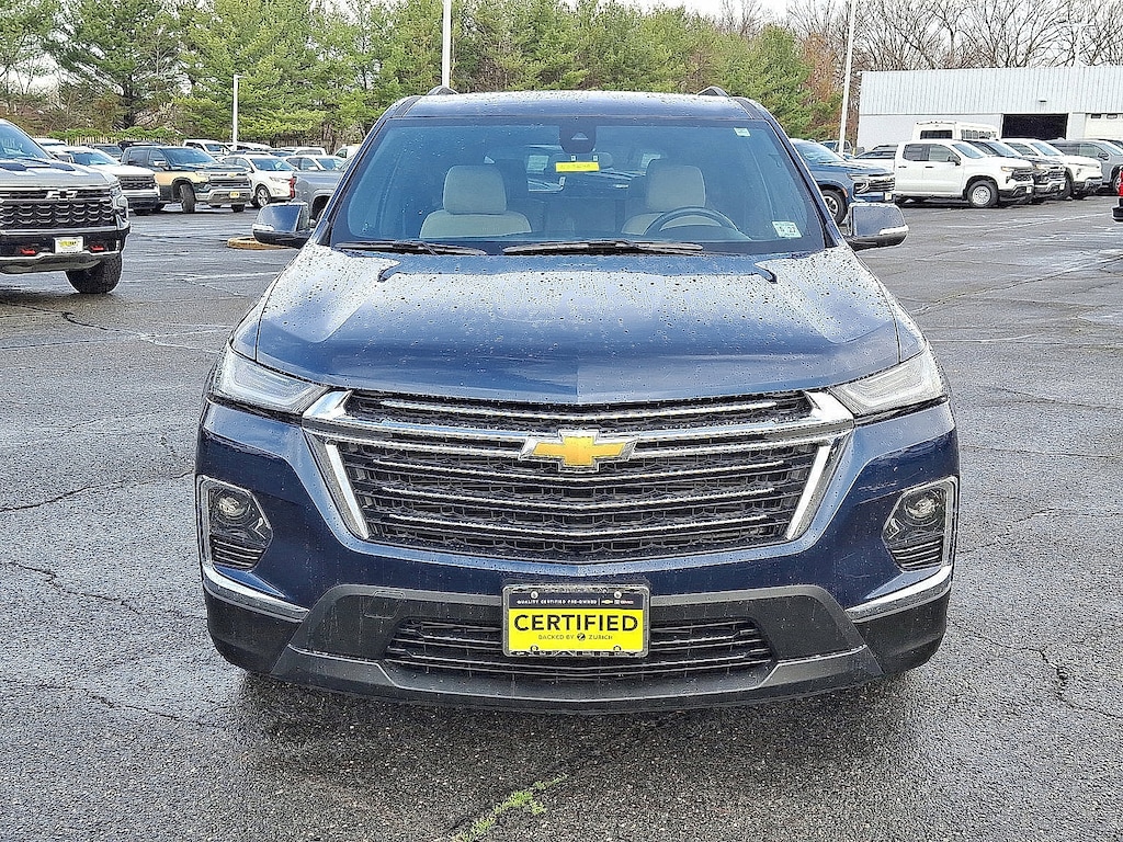 Used 2022 Chevrolet Traverse LT Cloth SUV
