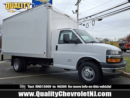2024 Chevrolet Express Cutaway 4500 2WT Cutaway Van