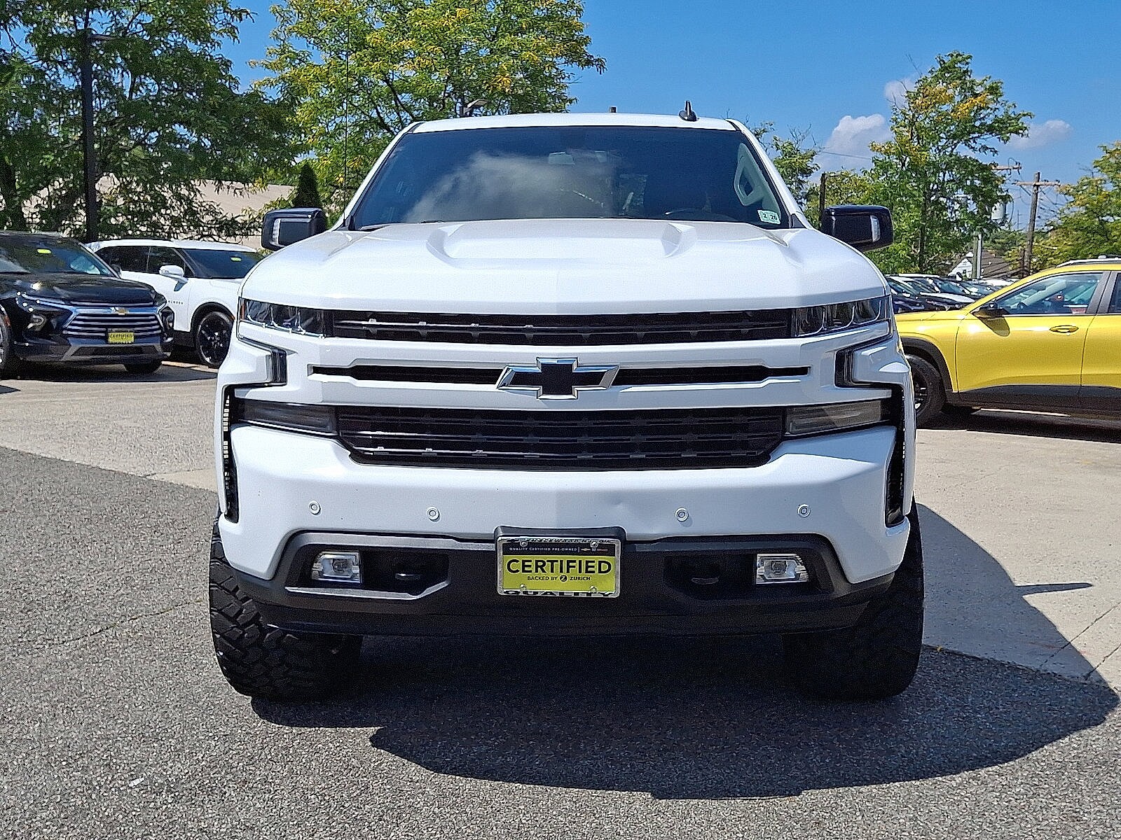 2020 Chevrolet Silverado 1500 RST photo 2