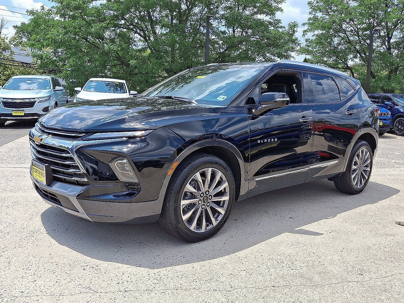 2023 Chevrolet Blazer Premier photo 3