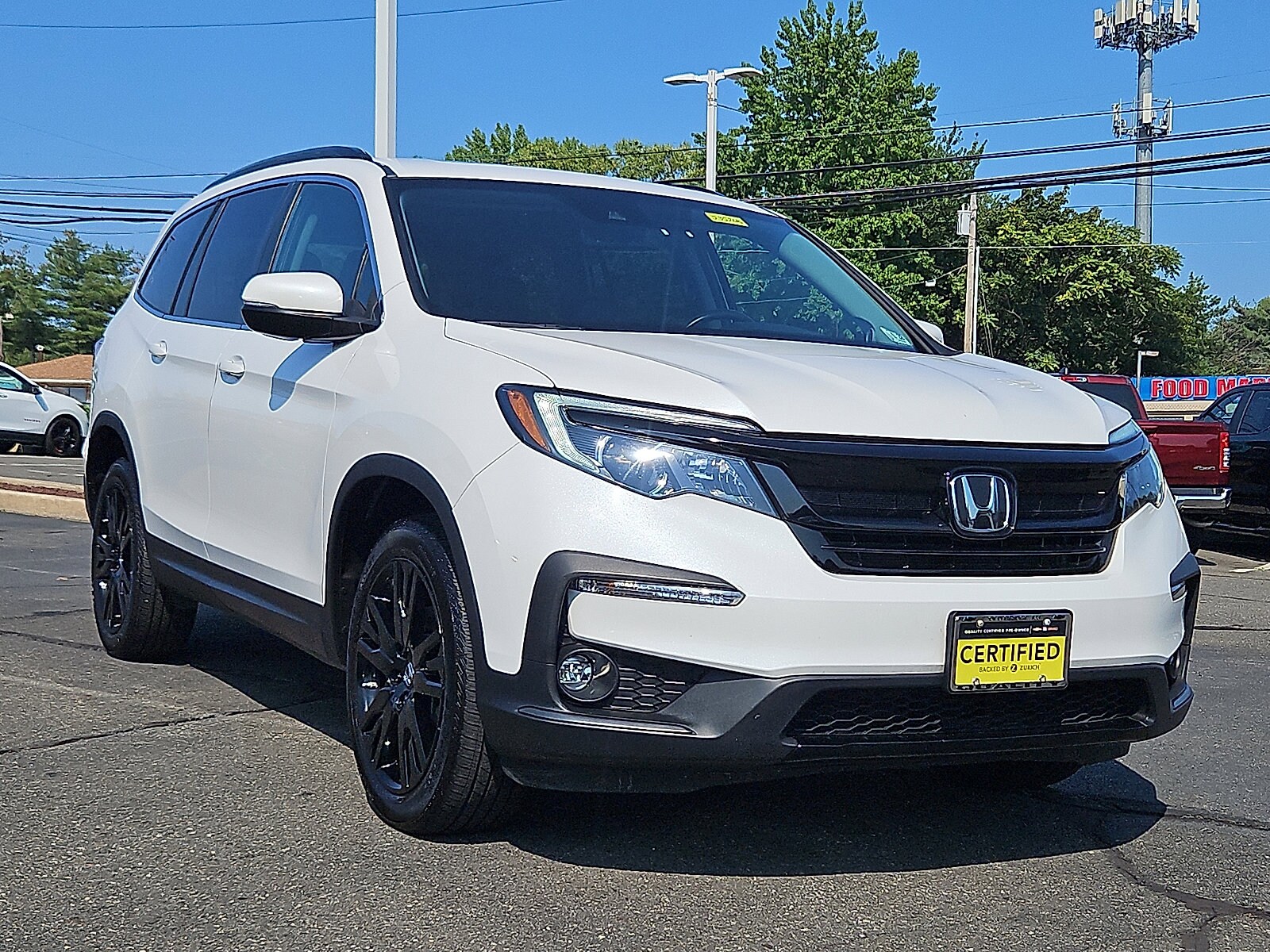 2022 Honda Pilot Special Edition photo 2