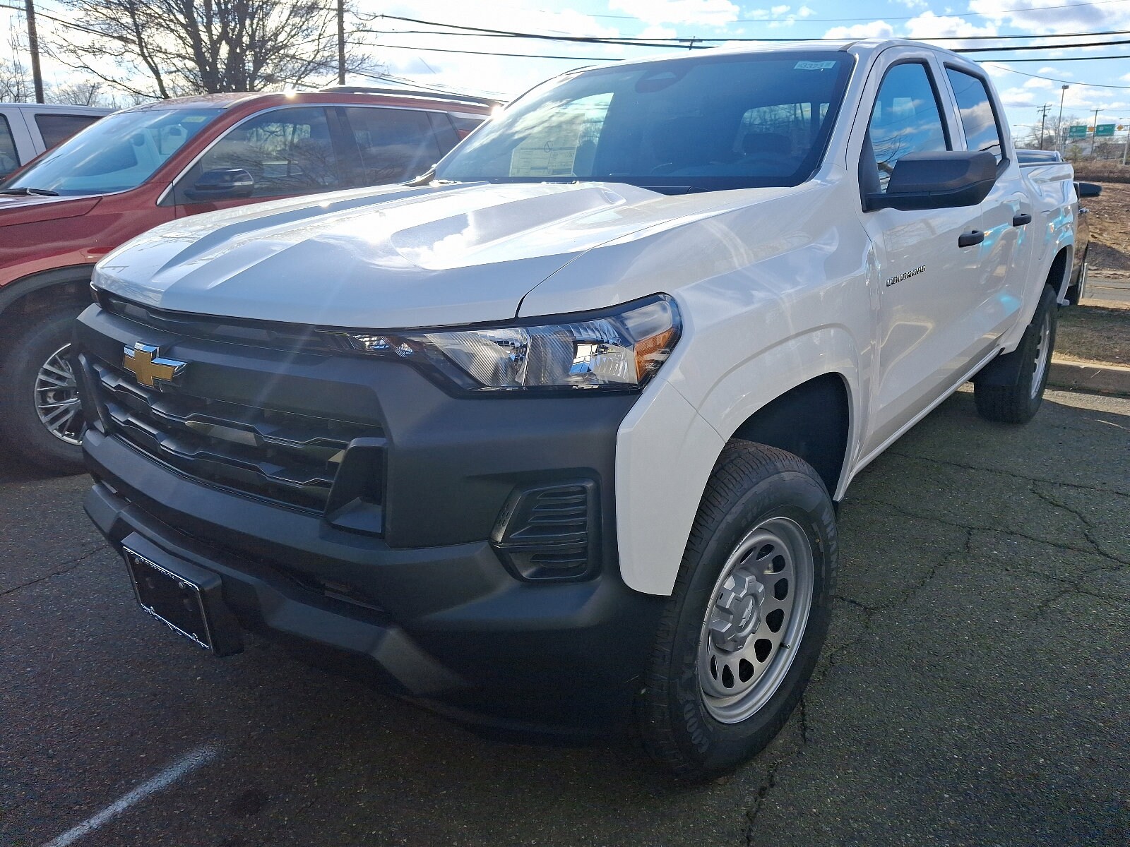2025 Chevrolet Colorado LT photo 2