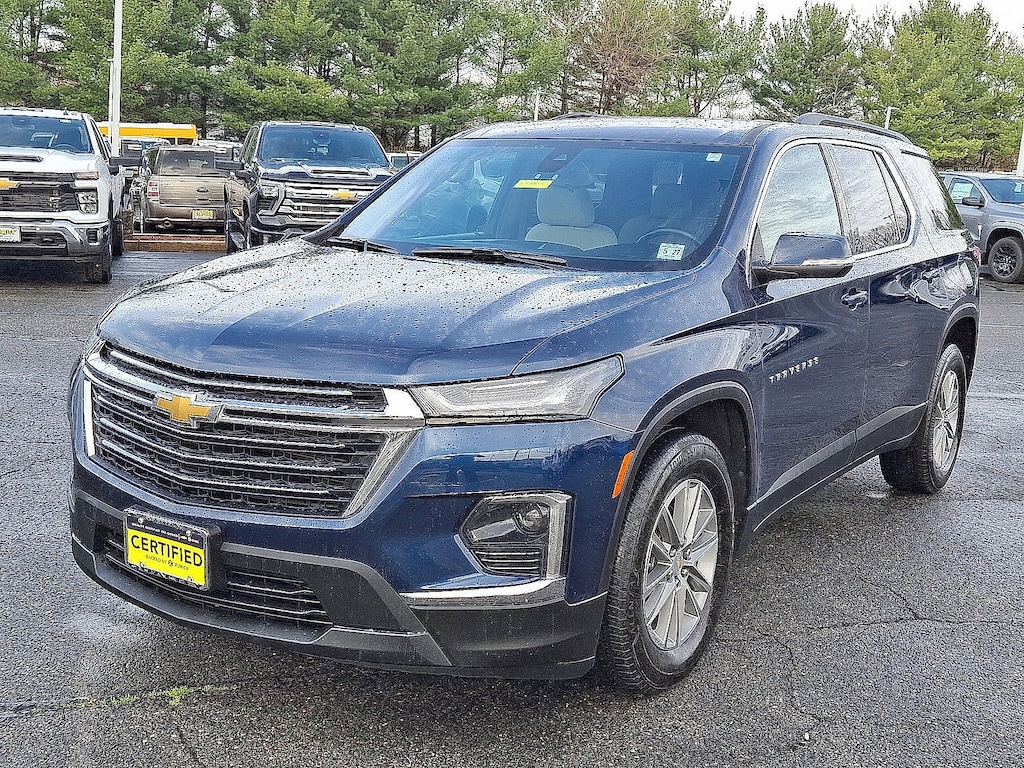 Used 2022 Chevrolet Traverse LT Cloth SUV