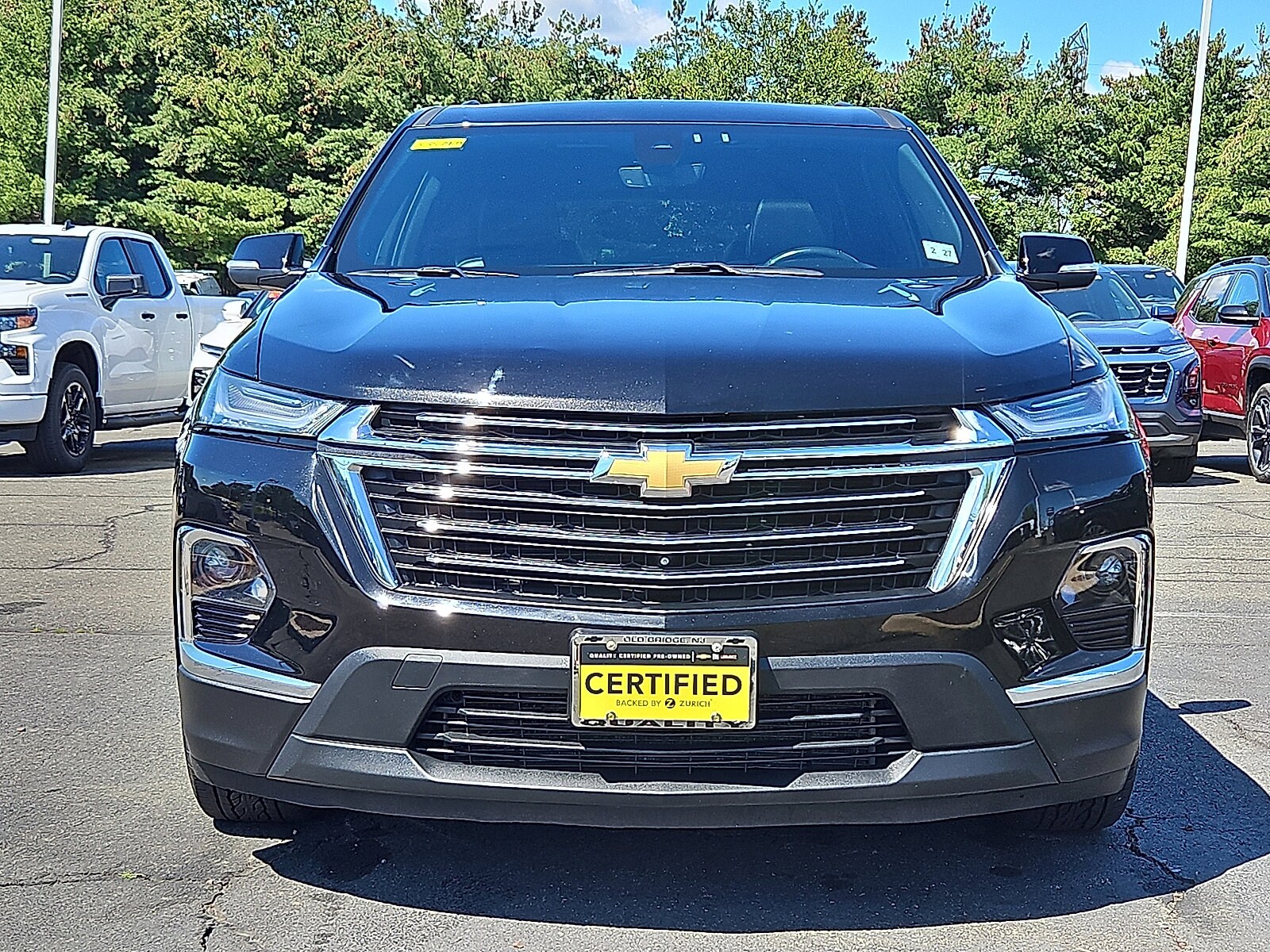 2022 Chevrolet Traverse Leather photo 3