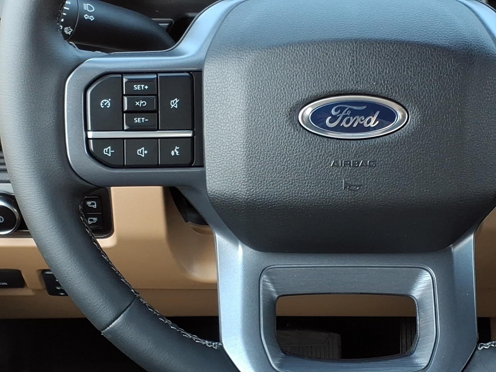 2026 Ford F-350 Super Duty Lariat - Photo 6