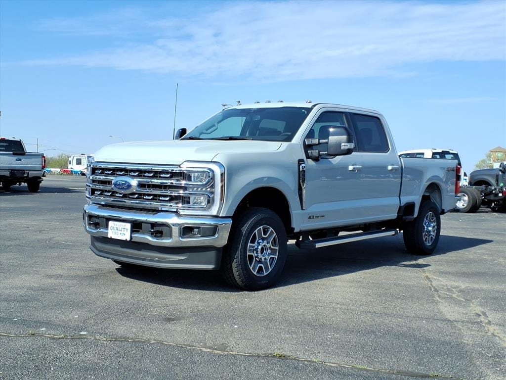 New 2026 Ford Super Duty F-350 Lariat TRUCK