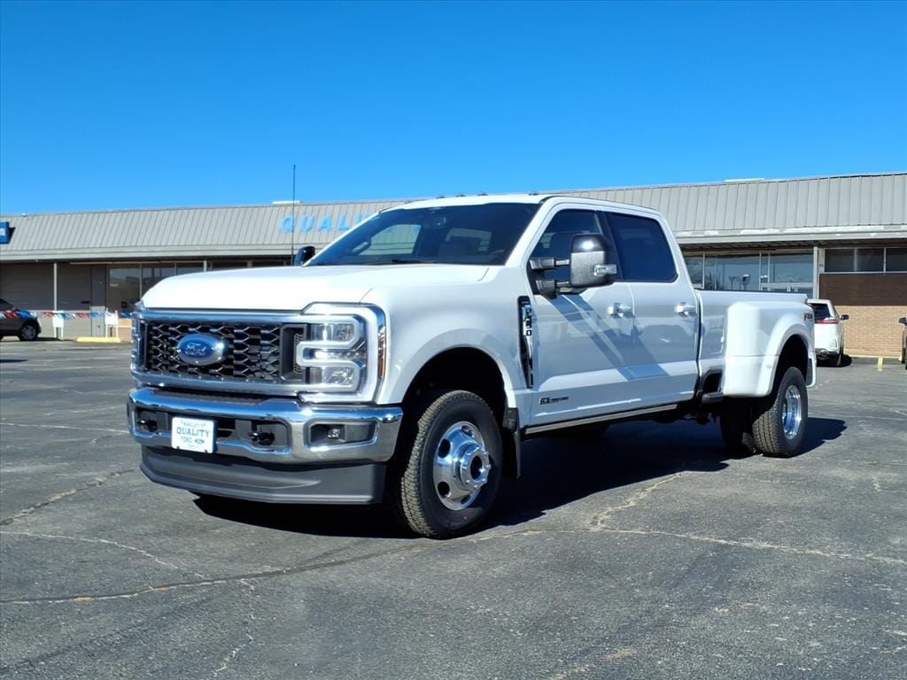 New 2026 Ford Super Duty F-350 Lariat TRUCK