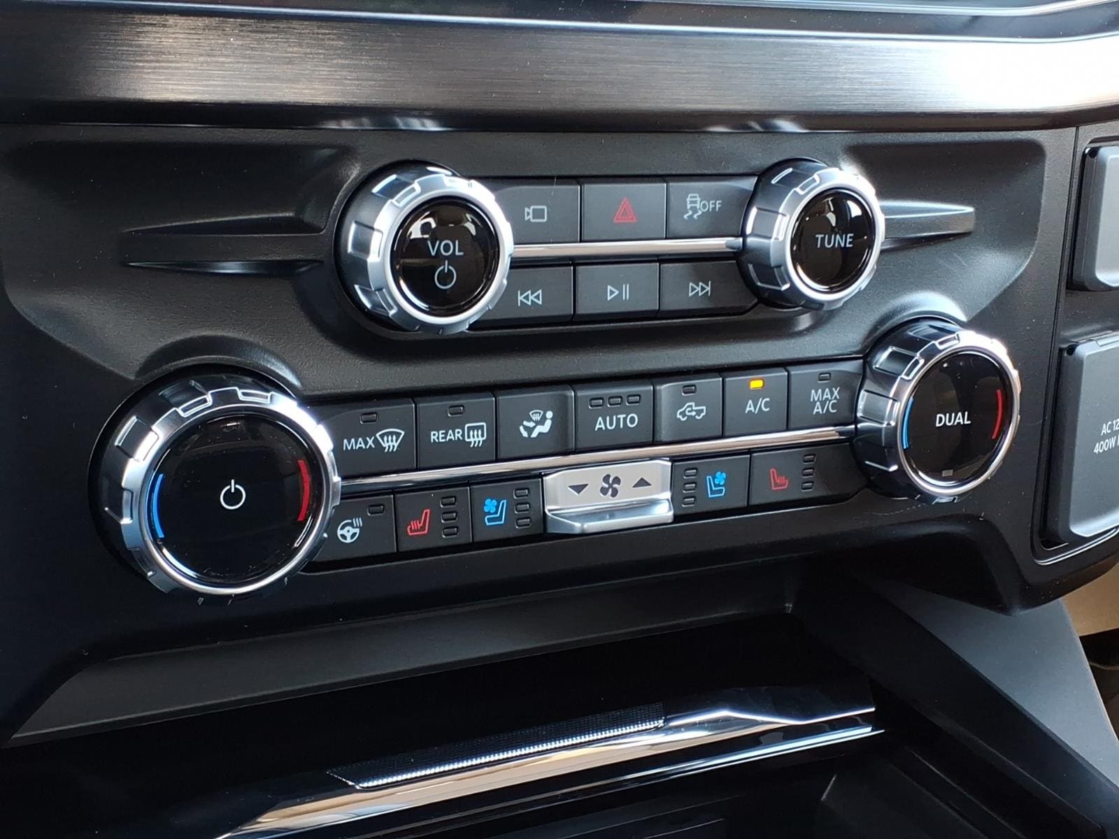 2026 Ford F-350 Super Duty Lariat - Photo 13