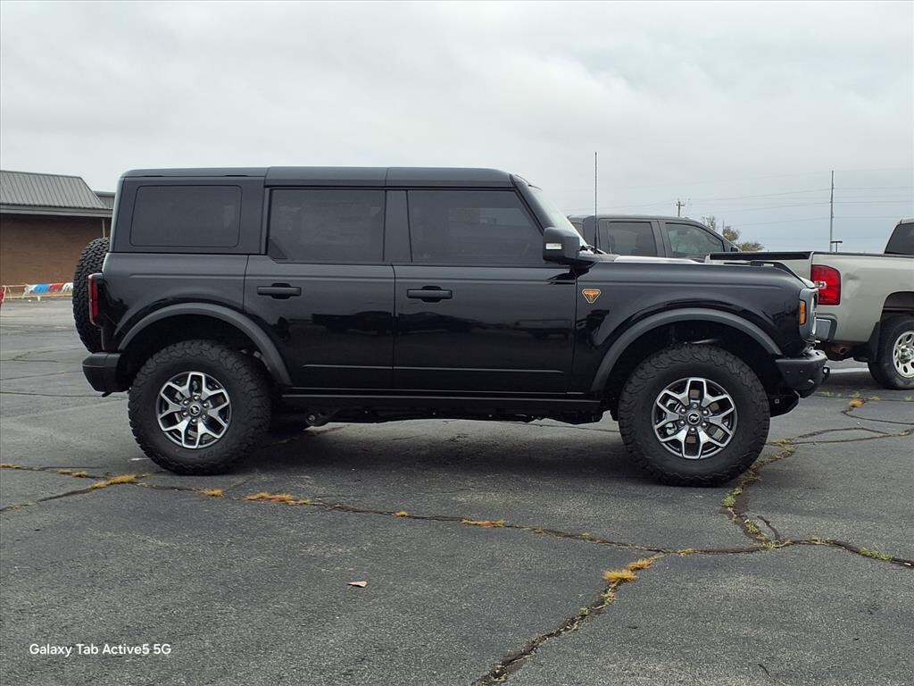 New 2025 Ford Bronco Badlands SUV