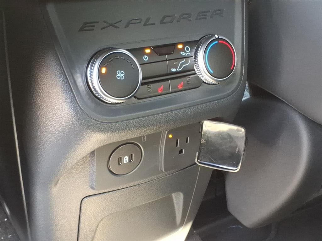 2026 Ford Explorer ST - Photo 18