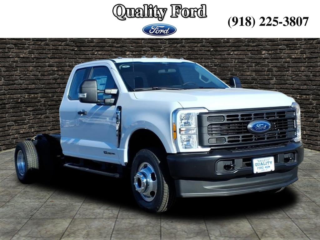 2026 Ford F-350 Super Duty Chassis Cab