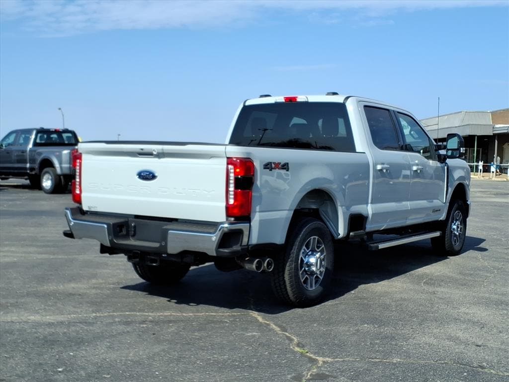 New 2026 Ford Super Duty F-350 Lariat TRUCK