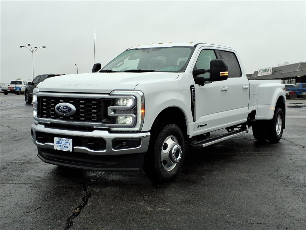 New 2026 Ford Super Duty F-350 Lariat TRUCK