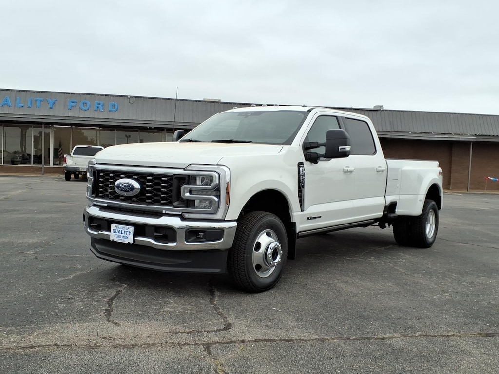 New 2026 Ford Super Duty F-350® Lariat® TRUCK