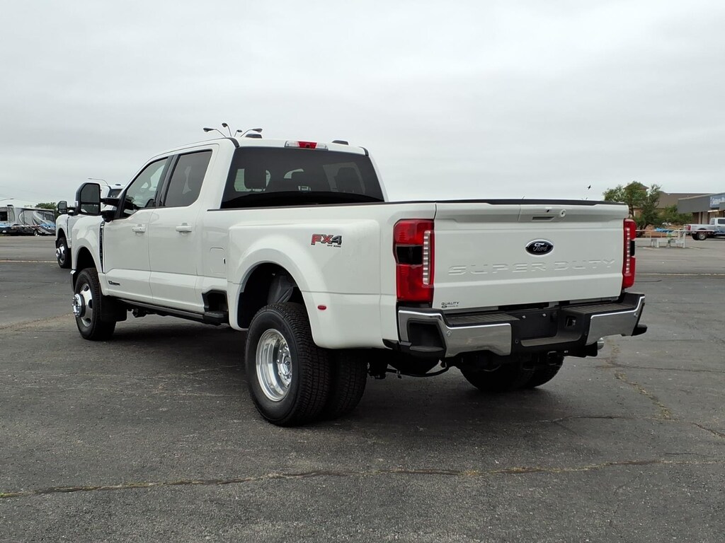 New 2026 Ford Super Duty F-350® Lariat® TRUCK