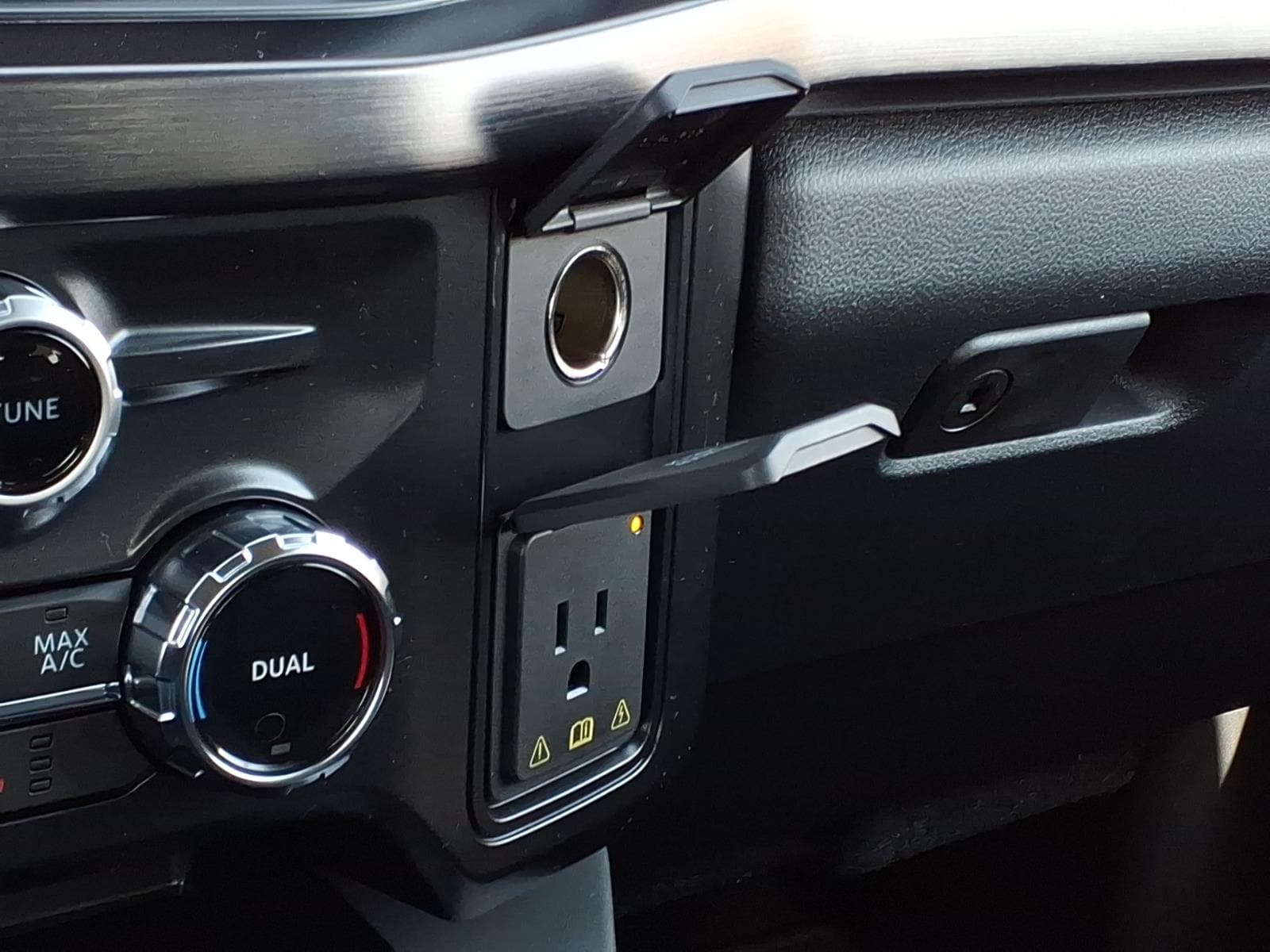 2026 Ford F-350 Super Duty Lariat - Photo 13