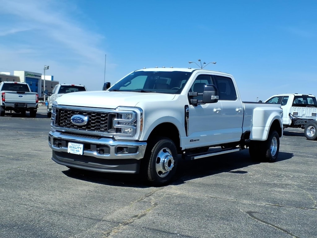New 2026 Ford Super Duty F-350® Lariat® TRUCK