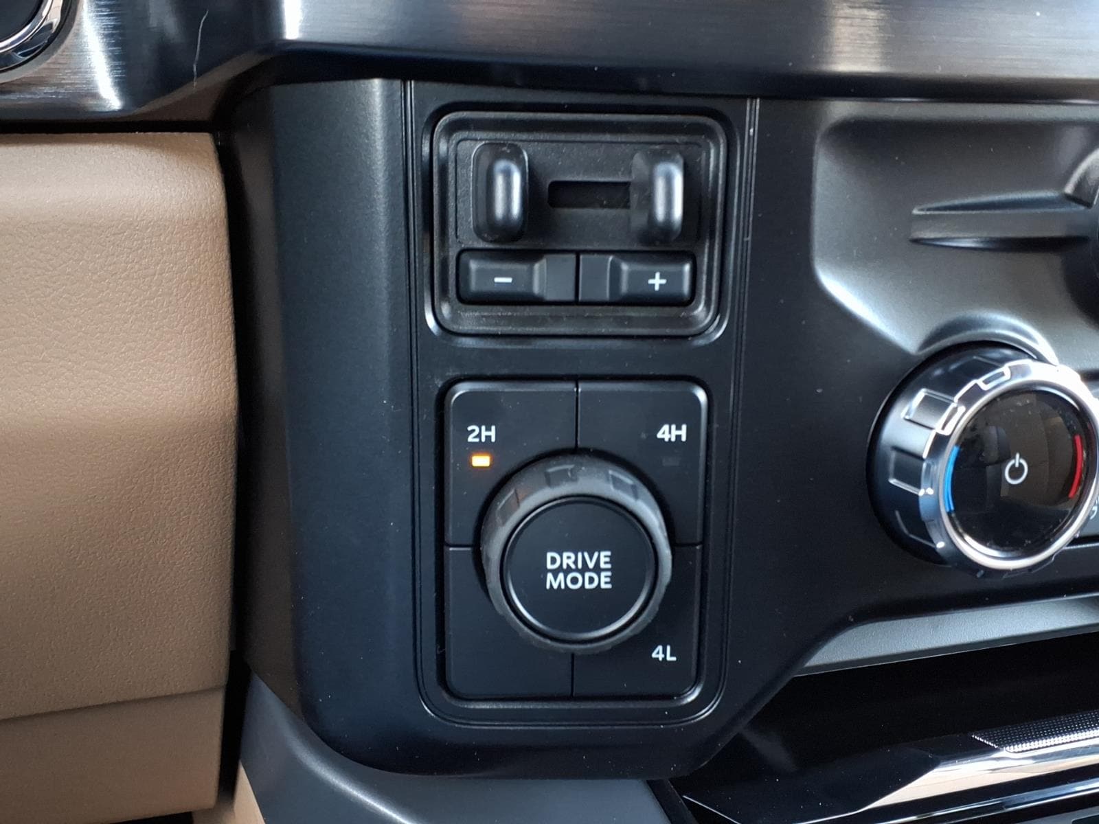 2026 Ford F-350 Super Duty Lariat - Photo 12