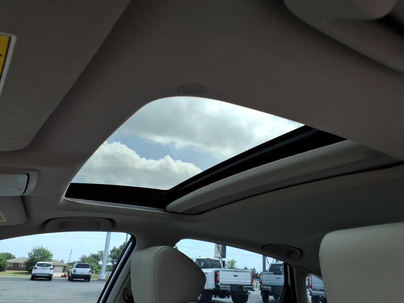 2021 Honda Accord Touring - Photo 15