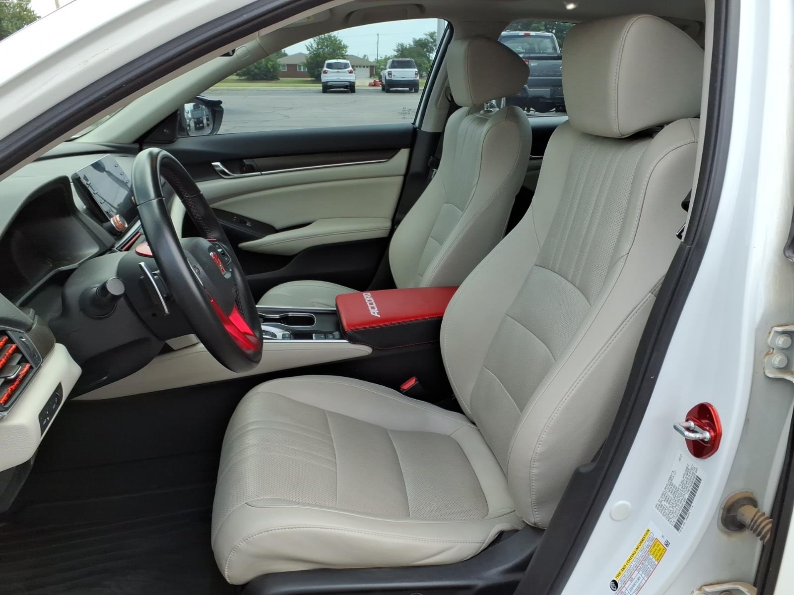 2021 Honda Accord Touring - Photo 20