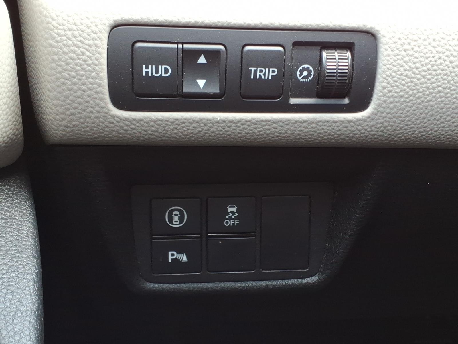 2021 Honda Accord Touring - Photo 16