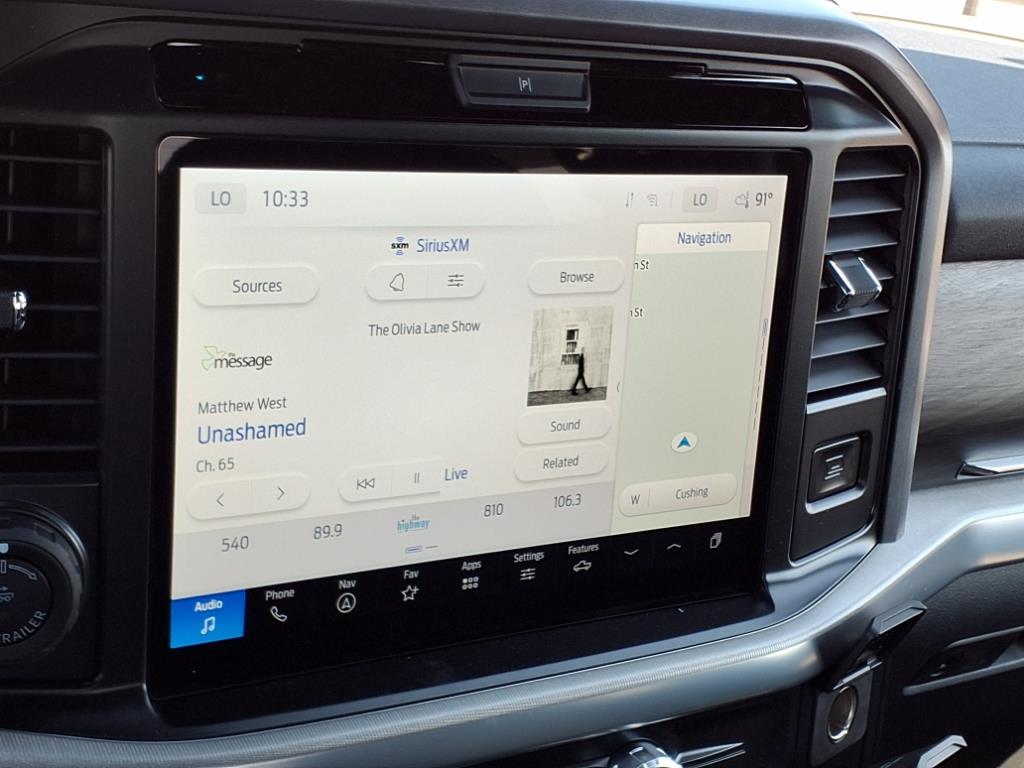 2025 Ford F-150 Lariat photo 2