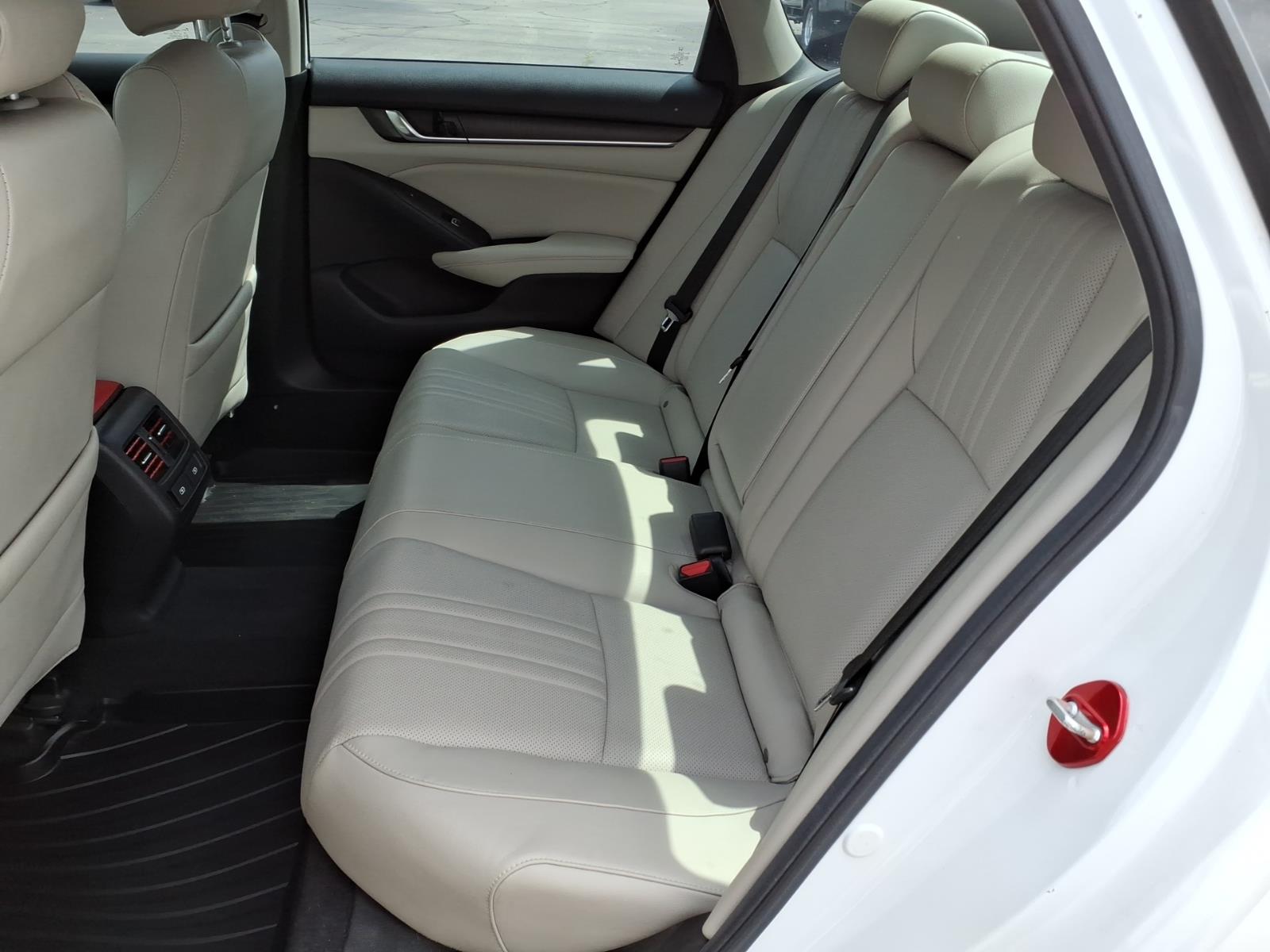 2021 Honda Accord Touring - Photo 21