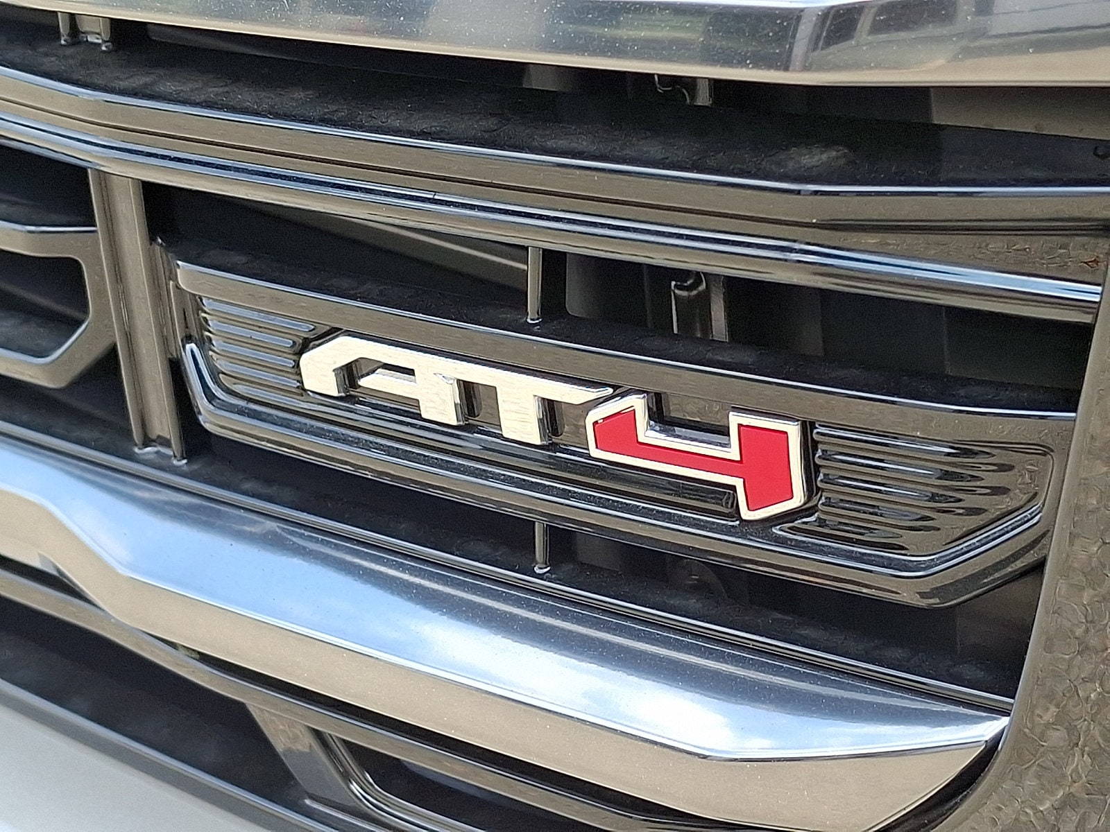 2027 GMC Terrain AT4 - Photo 4