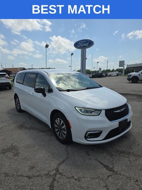 2024 Chrysler Pacifica PHEV