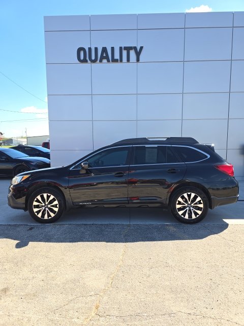 Used 2017 Subaru Outback Limited with VIN 4S4BSAKC4H3260682 for sale in Independence, KS