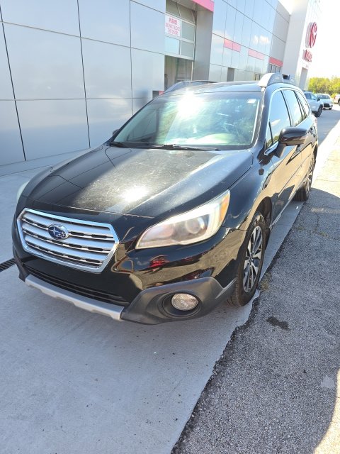 Used 2017 Subaru Outback Limited with VIN 4S4BSAKC4H3260682 for sale in Independence, KS
