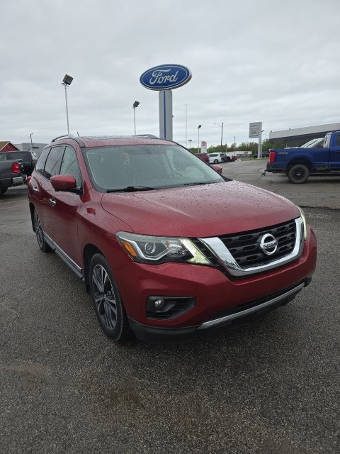 Used 2017 Nissan Pathfinder Platinum with VIN 5N1DR2MN7HC912851 for sale in Independence, KS