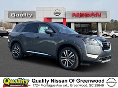 2025 Nissan Pathfinder Platinum SUV