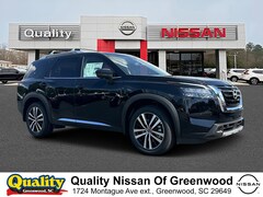 2025 Nissan Pathfinder Platinum SUV