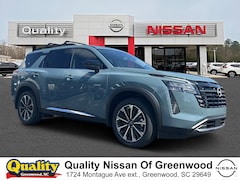 2026 Nissan Pathfinder Platinum SUV