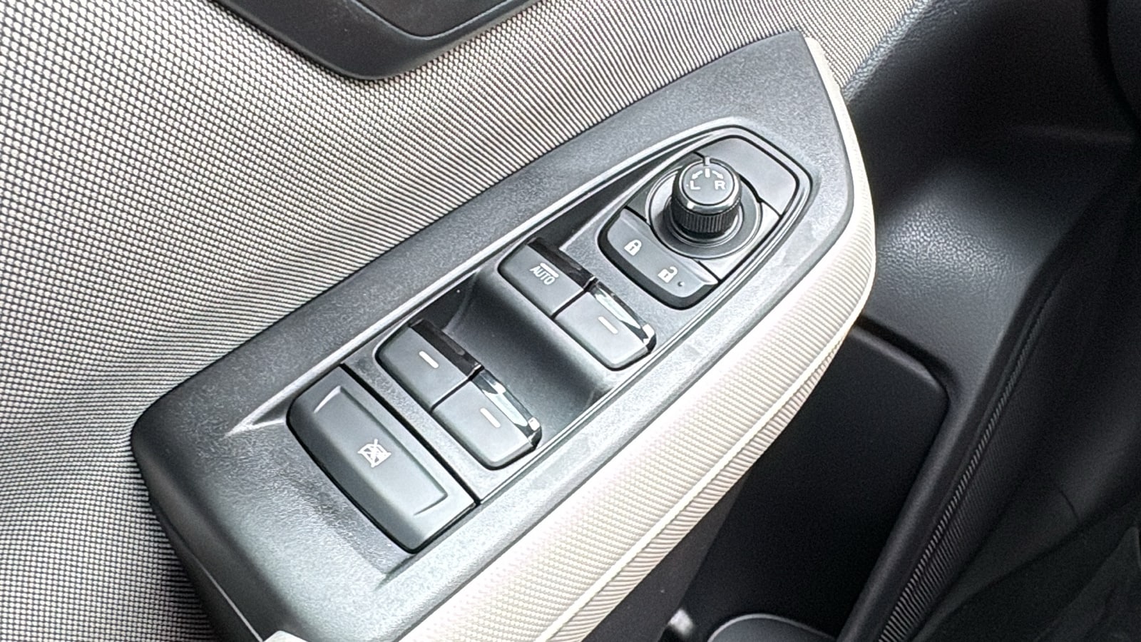 2026 Subaru Forester Base - Photo 19