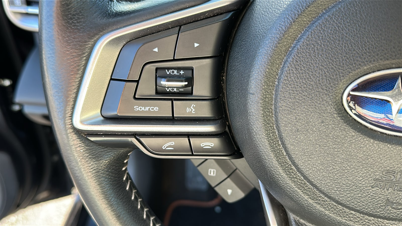 2021 Subaru Outback Limited - Photo 12