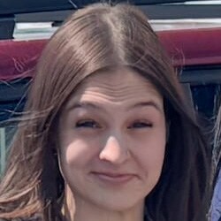 Staff member Nadia  Lesieur from ID_f2bb997dda95