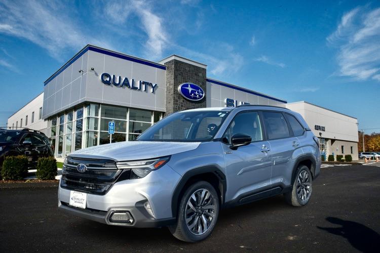 2025 Subaru Forester Touring's photo