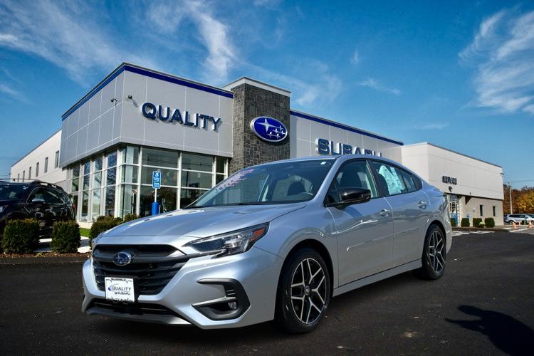 2025 Subaru Legacy Limited's photo