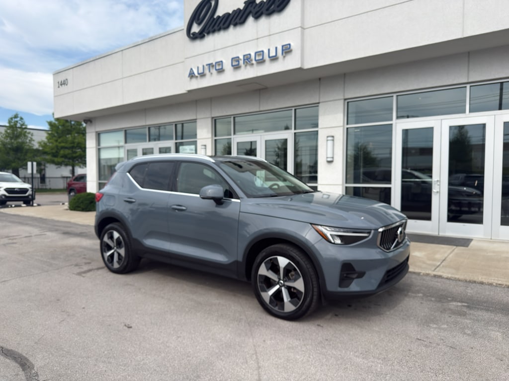 2023 Volvo XC40 B5 Plus Bright AWD's photo