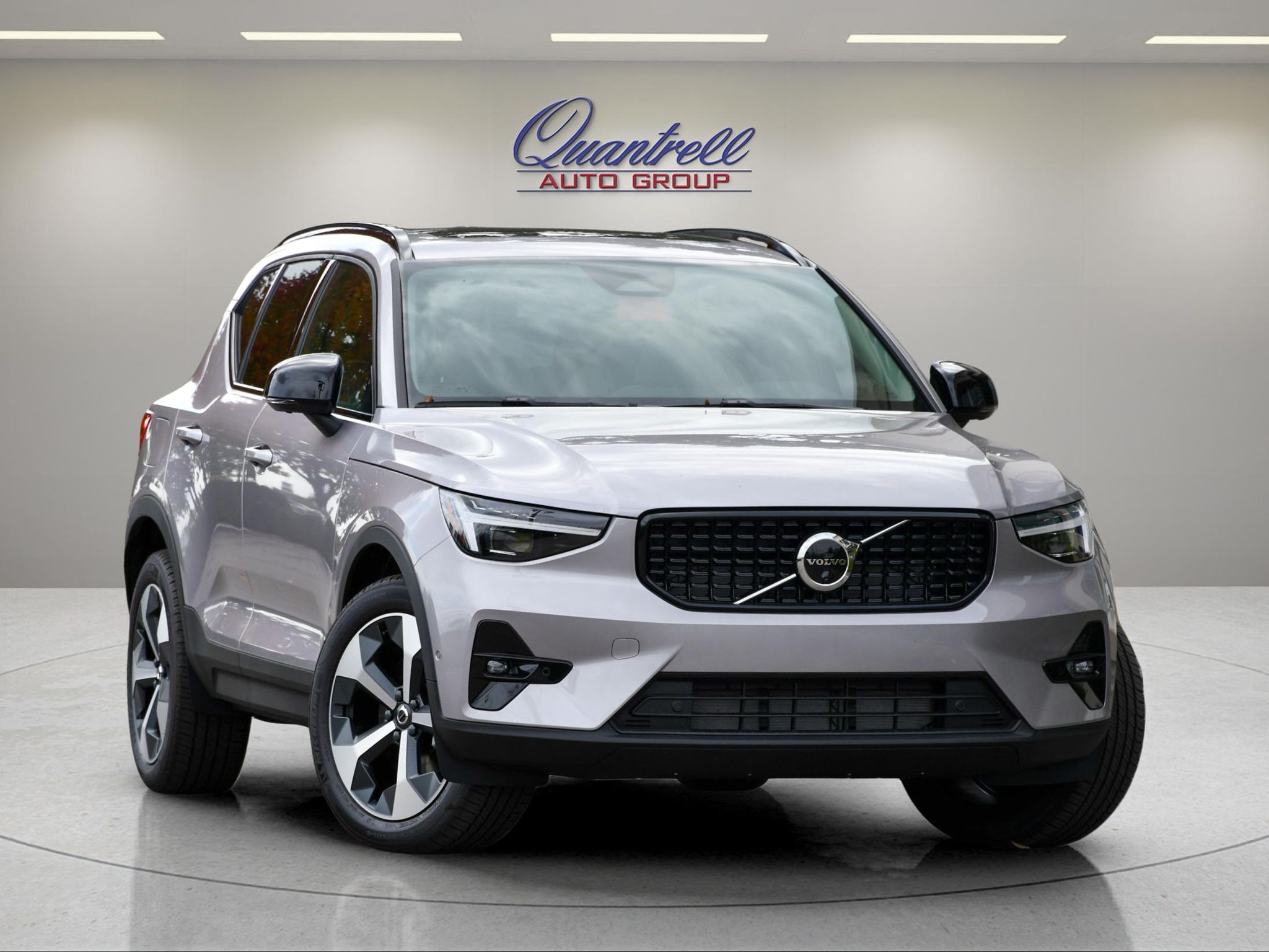 2026 Volvo XC40 B5 Plus AWD SUV