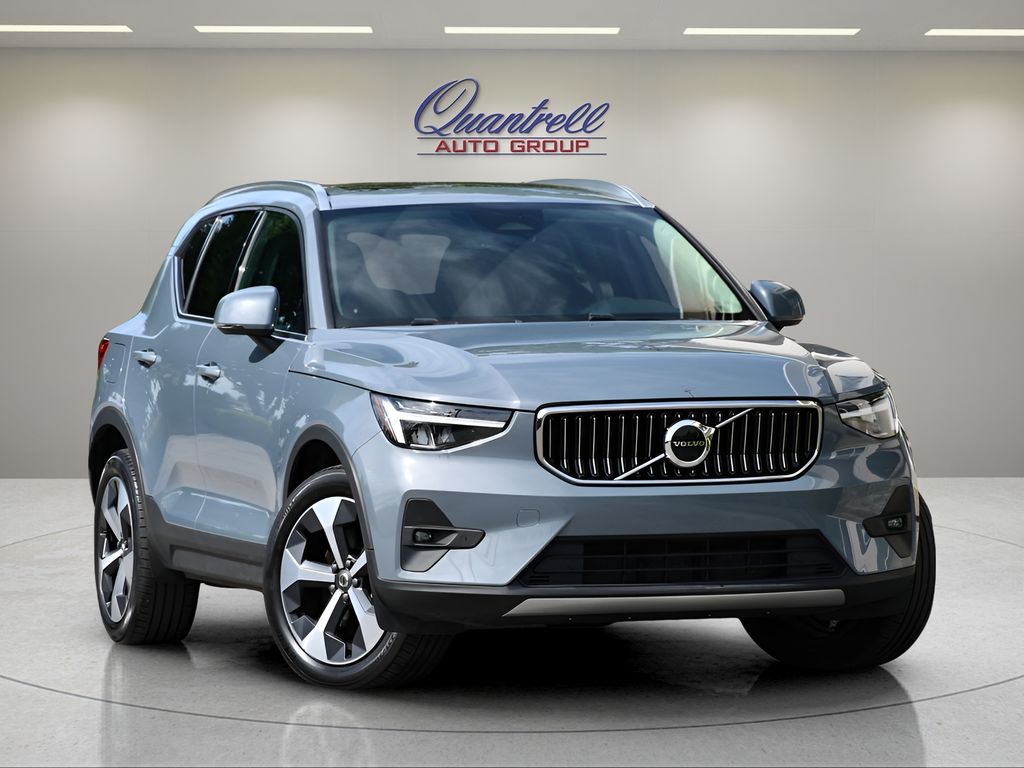 2023 Volvo XC40 B5 Plus Bright AWD's photo