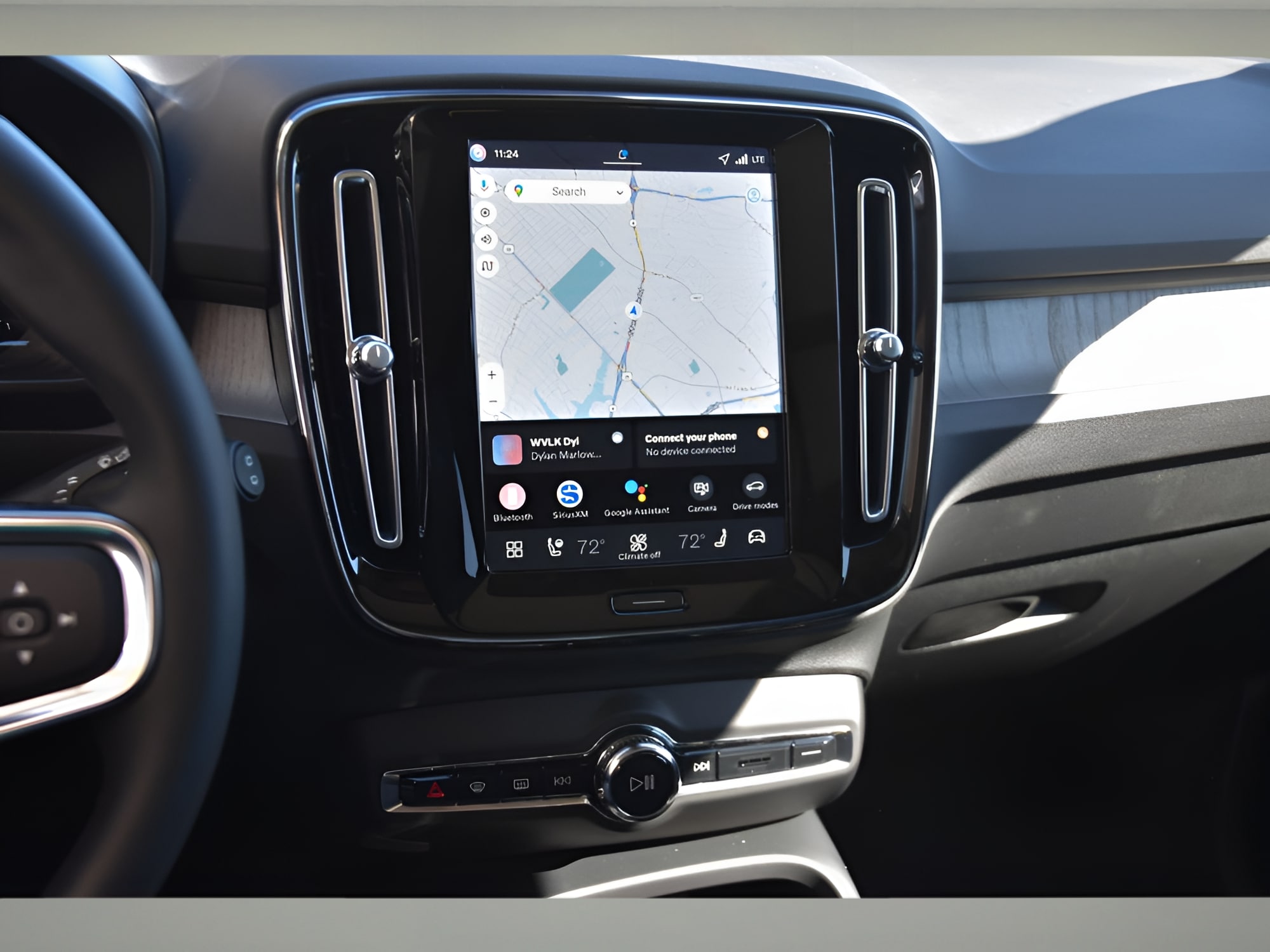 2026 Volvo XC40 Plus - Photo 18