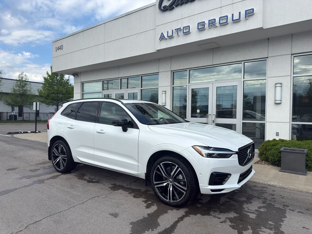 2021 Volvo XC60 T8 Recharge R-Design PHEV AWD's photo