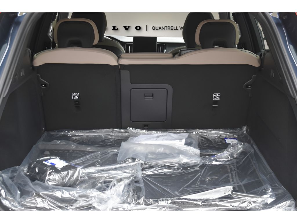 2026 Volvo XC60 Core - Photo 38