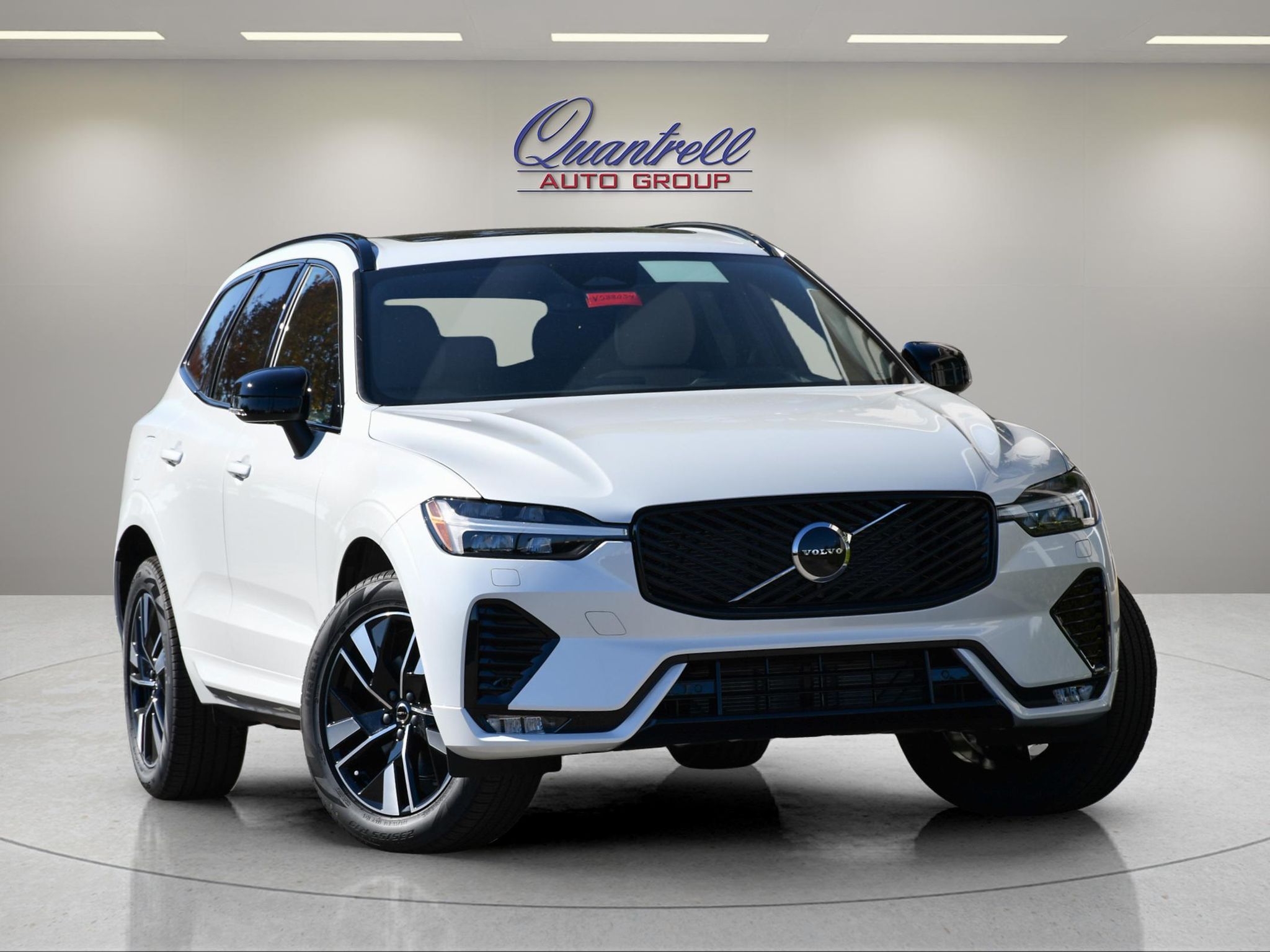 2027 Volvo XC60 B5 Core AWD SUV
