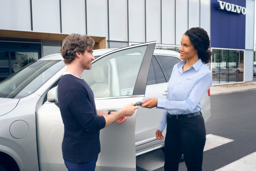 Volvo Home shipment services to your U.S. Volvo dealer