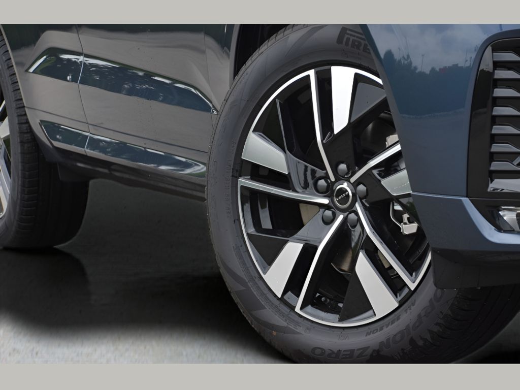 2026 Volvo XC60 Core - Photo 40