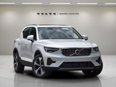 2025 Volvo XC40 B5 Core Bright Theme SUV